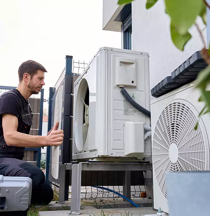 Why Milwaukee, WI Homeowners Choose Milwaukee HVAC Fix for AC Condenser Repair?